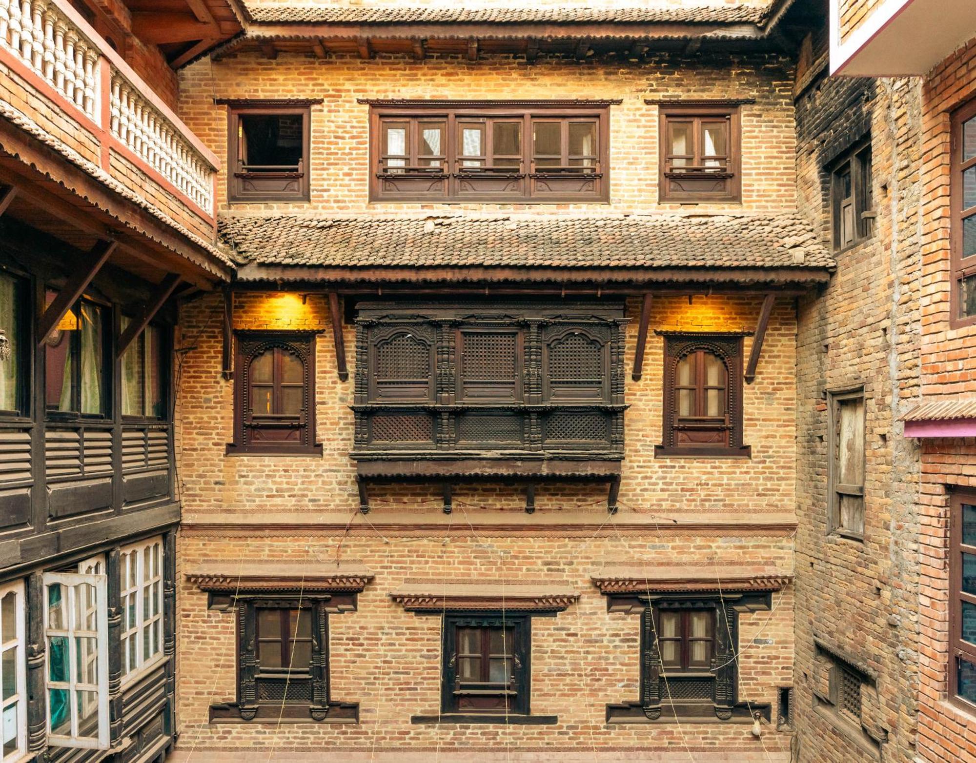 Manju Baha Hotel School Бгактапур Екстер'єр фото